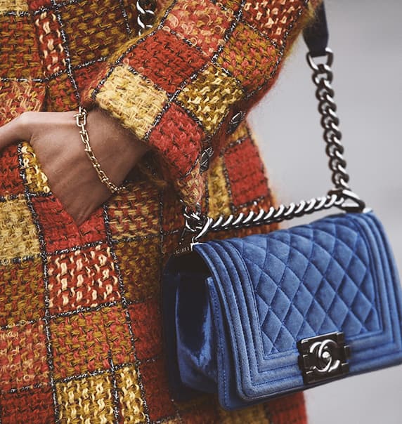 Watch now Fashion & divorce Handbags at dawn, protecting your