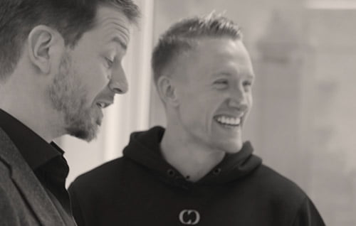 Reev and Alex laughing.